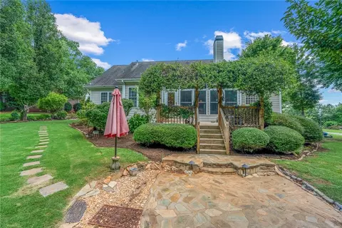 4001 Turnberry Loop, Seneca, SC 29678 photo 4