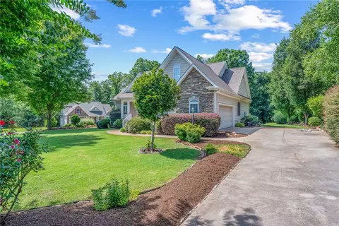 4001 Turnberry Loop, Seneca, SC 29678 photo 2