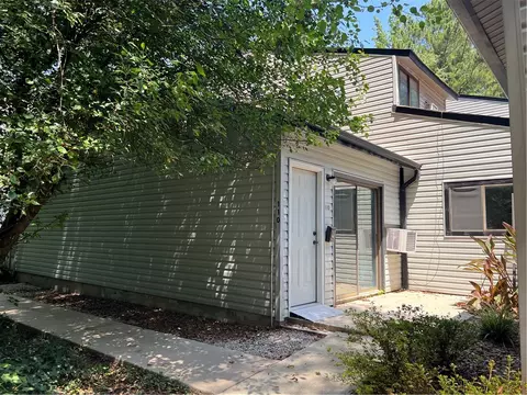 125 Maple St #110, Pendleton, SC 29670