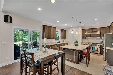 621 Winter Pine Ct, Seneca, SC 29672 photo 9