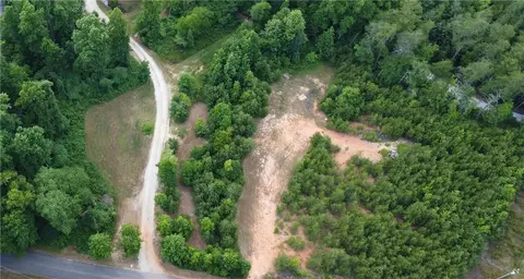 204 Laurel Hill Dr, Walhalla, SC 29691
