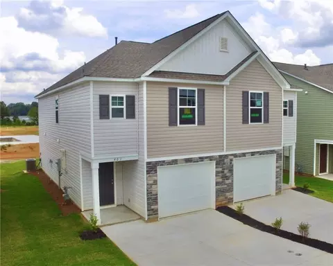 461 Seaborn Cir, Pendleton, SC 29670