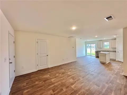 463 Seaborn Cir, Pendleton, SC 29670 photo 5