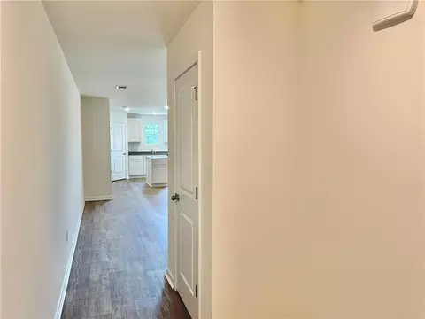 465 Seaborn Cir, Pendleton, SC 29670 photo 2