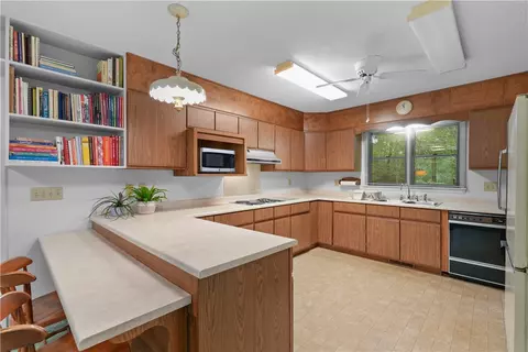 254 Point Rd, Seneca, SC 29672 photo 11