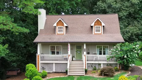 49 Woodrow Ln, Lavonia, GA 30553