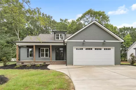 258 Addison Cir, Pelzer, SC 29669