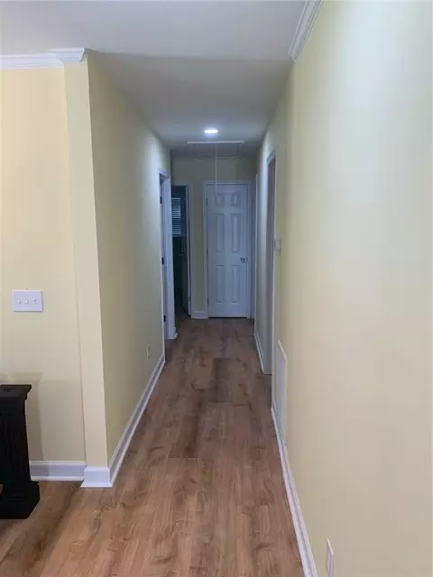 Entry Way - 1024 Circle Rd, Easley, SC 29642 photo 1 of 2