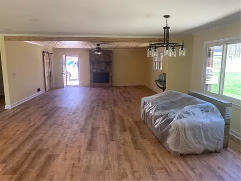 Living - 1024 Circle Rd, Easley, SC 29642 photo 1 of 5