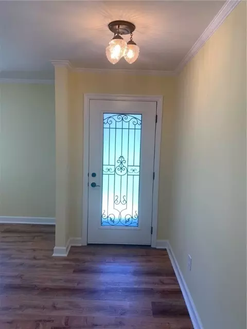 Entry Way - 1024 Circle Rd, Easley, SC 29642 photo 2 of 2