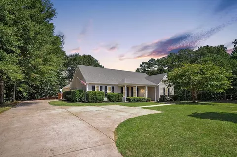 100 Kensett Dr, Williamston, SC 29697