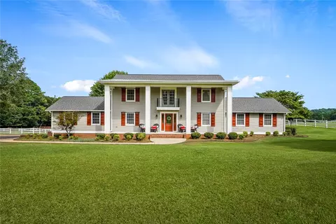 411 Chetola Rd, Seneca, SC 29672
