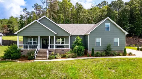 208 Puckett Mill Dr, Central, SC 29630