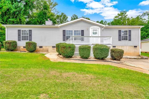 113 Spring Lake Dr, Greenwood, SC 29649