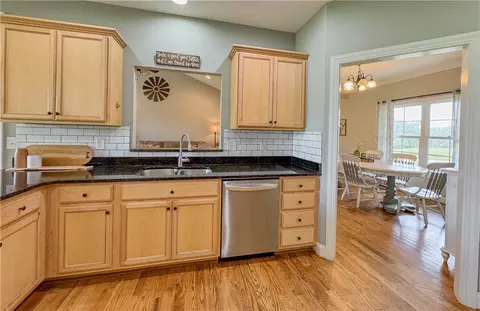 209 Setting Sun Ct, Seneca, SC 29672 photo 23