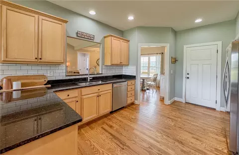 209 Setting Sun Ct, Seneca, SC 29672 photo 22