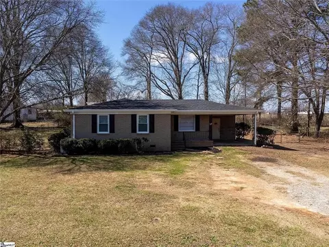742 Woodmont Cir, Anderson, SC 29624