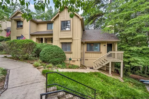 133 Harbor Lights Dr, Salem, SC 29676