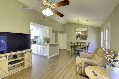 210 Quail Haven Dr, Easley, SC 29642 photo 10