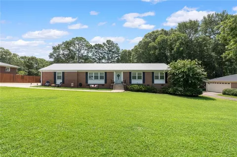 122 Green Forest Dr, Anderson, SC 29625