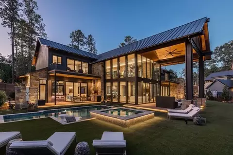 387 Peninsula Rdg, Sunset, SC 29685