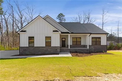 131 Mcalister Rd, West Union, SC 29696