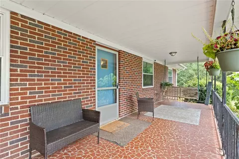 310 Murrell St, Troy, SC 29848 photo 4