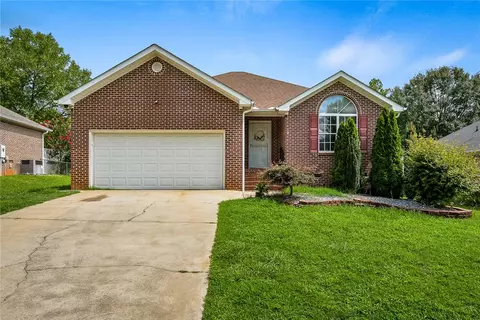 102 Woodbridge Cir, Anderson, SC 29621