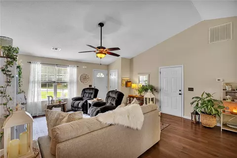 204 Rivers Edge, Easley, SC 29642 photo 3