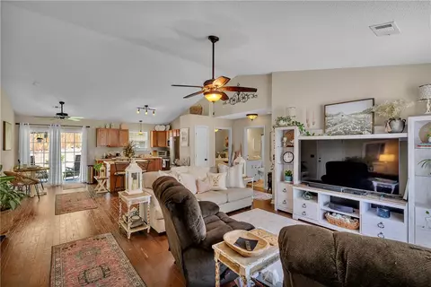 204 Rivers Edge, Easley, SC 29642 photo 4
