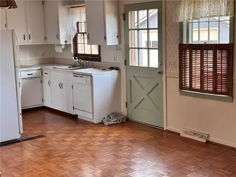 Entry Way - 211 Heather Dr, Central, SC 29630 photo 1 of 1