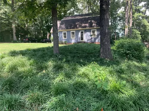 Exterior - 211 Heather Dr, Central, SC 29630 photo 3 of 7