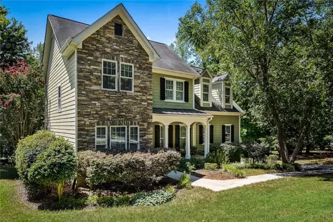 104 Catawbah Rd, Clemson, SC 29631