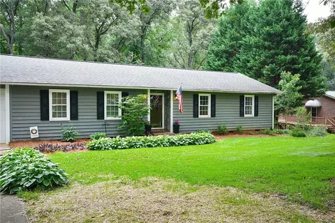 113 Slawson Dr, Williamston, SC 29697