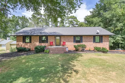 331 Edgewater Dr, Anderson, SC 29626