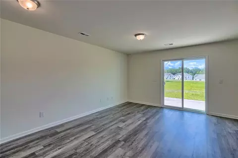 1012 Fairfield Dr, Seneca, SC 29678 photo 6