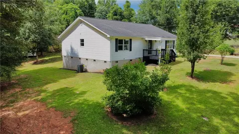 134 Rolling Dr, Westminster, SC 29693