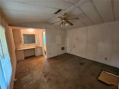 107 N Jamestowne Dr, Easley, SC 29640 photo 6