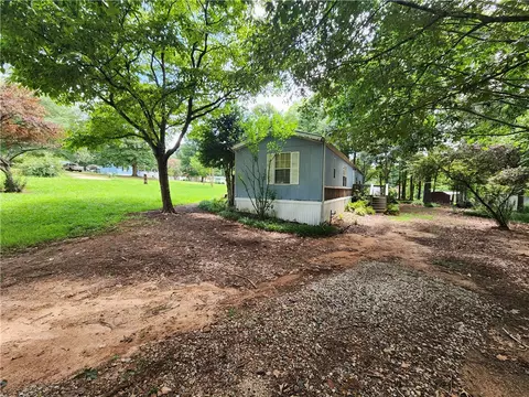 107 N Jamestowne Dr, Easley, SC 29640 photo 13