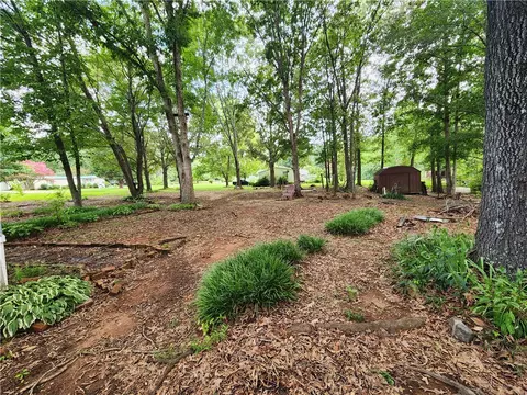 107 N Jamestowne Dr, Easley, SC 29640 photo 12