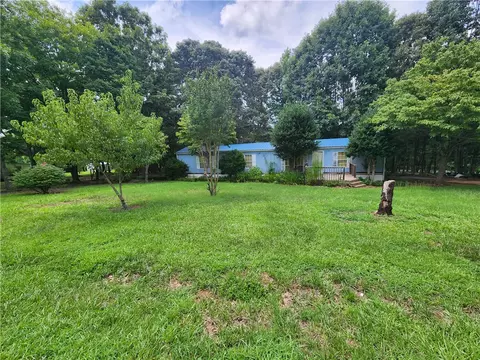 107 N Jamestowne Dr, Easley, SC 29640 photo 2