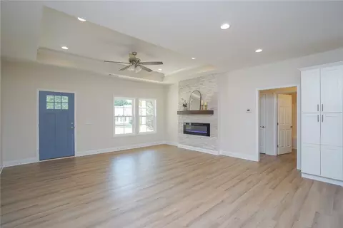 211 Valley Creek Dr, Walhalla, SC 29691 photo 10