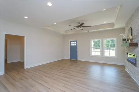 211 Valley Creek Dr, Walhalla, SC 29691 photo 8