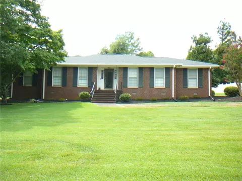 106 Yorkshire Dr, Anderson, SC 29625