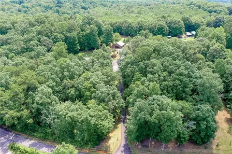 136 Hampton Rd, Easley, SC 29640 photo 31