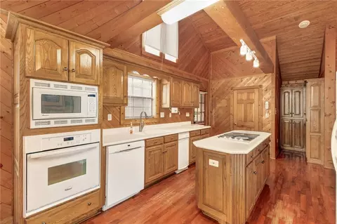 136 Hampton Rd, Easley, SC 29640 photo 9
