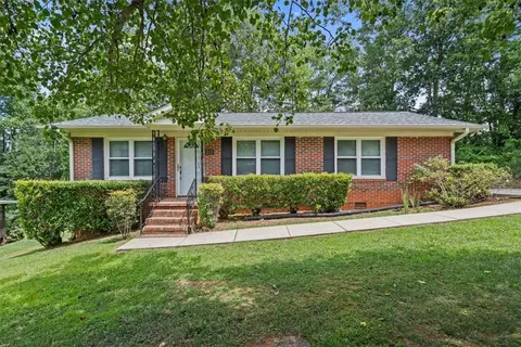 215 Thomas Heights Cir, Seneca, SC 29678