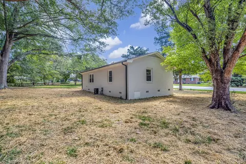 433 Hayes Rd, Starr, SC 29684 photo 5