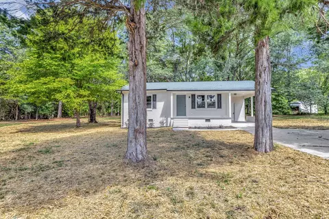 433 Hayes Rd, Starr, SC 29684