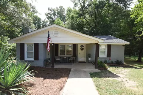 232 S Church St, Pickens, SC 29671